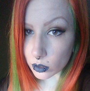 Meet your Posher, Ava